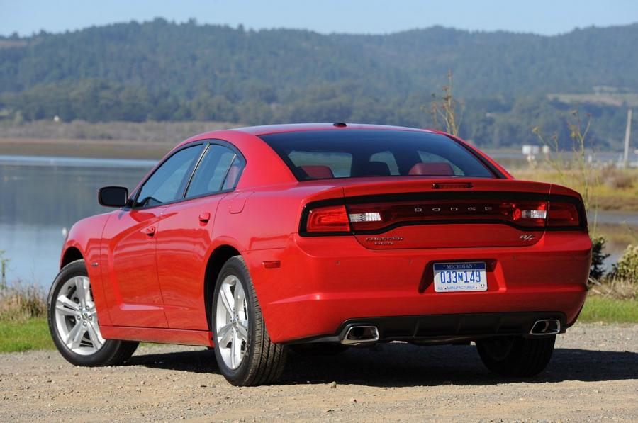  Dodge Charger 2011 года  (фото 44 из 87)